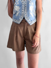 Cargar imagen en el visor de la galería, Bermudas line blend - Café