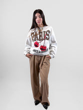 Cargar imagen en el visor de la galería, Sudadera grafica cherry Paris
