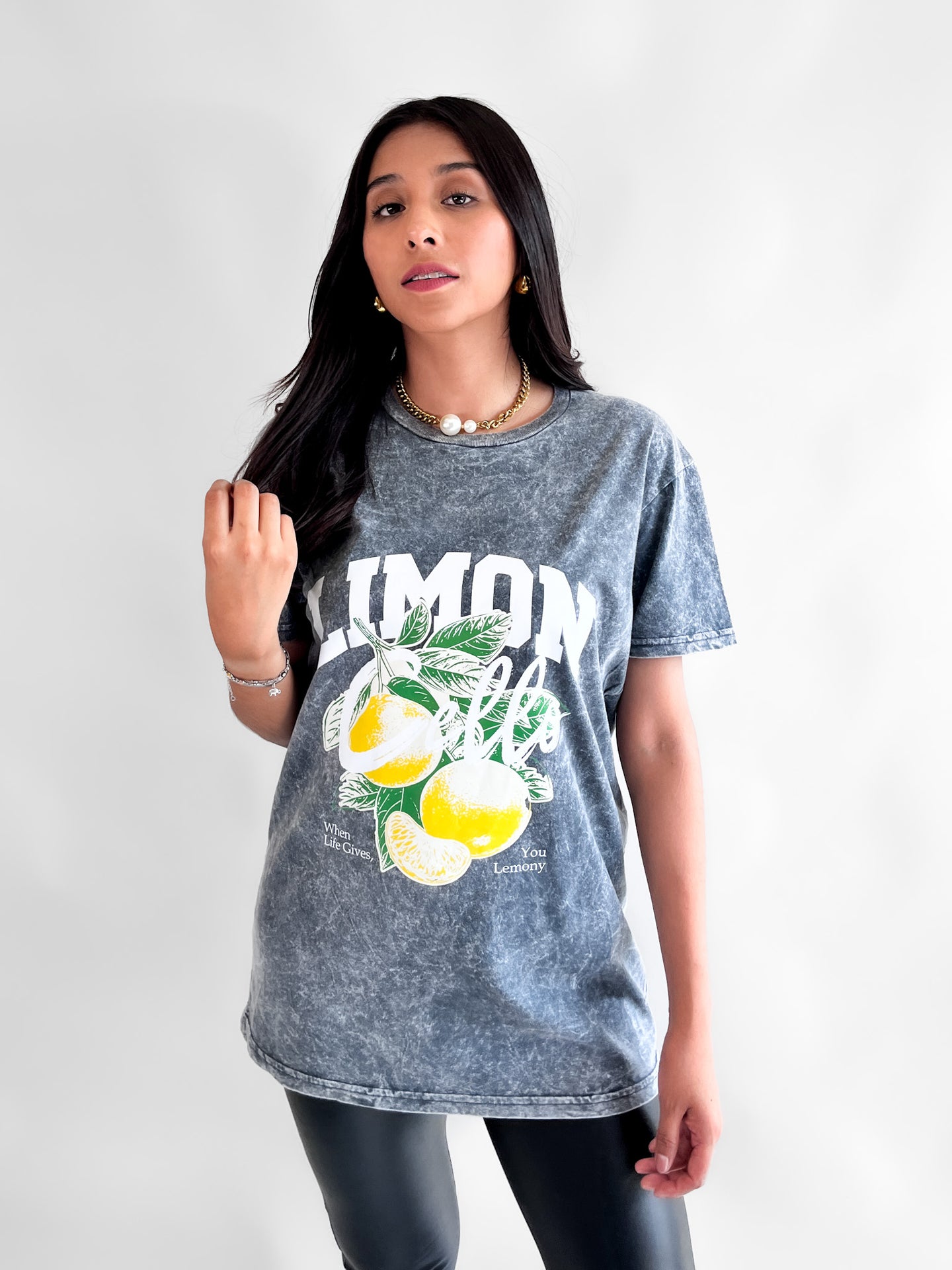 Tshirt básica oversized- Limones gris