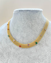 Cargar imagen en el visor de la galería, Collar cadena planchada con zirconias colores
