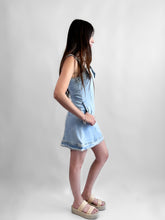 Cargar imagen en el visor de la galería, Vestido denim brillos, hebilla westerm - Azul claro
