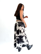 Cargar imagen en el visor de la galería, Maxi falda satin print
