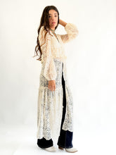 Cargar imagen en el visor de la galería, Kimono bohemio mesh/encaje

