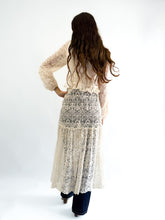Cargar imagen en el visor de la galería, Kimono bohemio mesh/encaje
