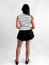 Cargar imagen en el visor de la galería, Short linen blend volado - Negro
