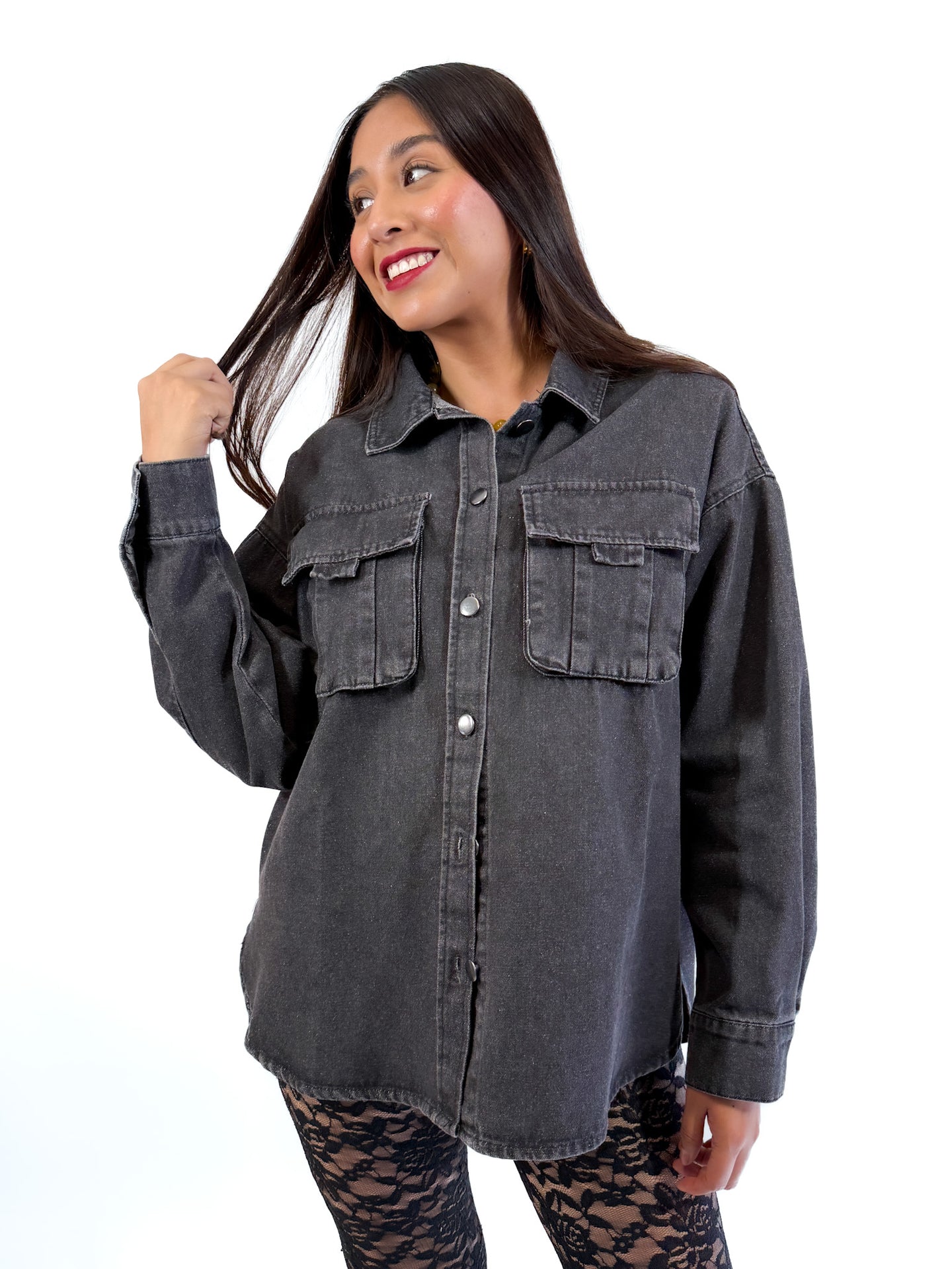 Sobre camisa denim negro