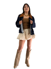 Cargar imagen en el visor de la galería, Chaqueta denim con cuello pana
