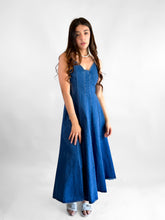 Cargar imagen en el visor de la galería, Vestido denim escote corazon linea &quot;A&quot;
