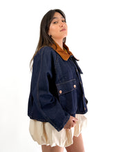 Cargar imagen en el visor de la galería, Chaqueta denim con cuello pana
