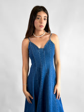 Cargar imagen en el visor de la galería, Vestido denim escote corazon linea &quot;A&quot;

