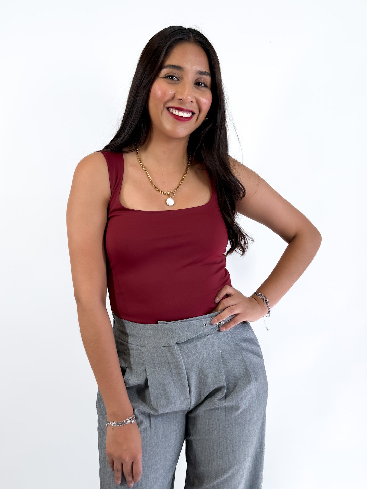 Blusa licra tirante grueso, escote cuadrado - Tinto