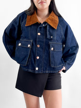 Cargar imagen en el visor de la galería, Chaqueta denim con cuello pana
