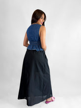 Cargar imagen en el visor de la galería, Top denim peplum lazos al frente
