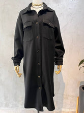 Cargar imagen en el visor de la galería, Maxi chaqueta camisera lana - Negro
