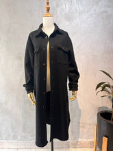 Cargar imagen en el visor de la galería, Maxi chaqueta camisera lana - Negro

